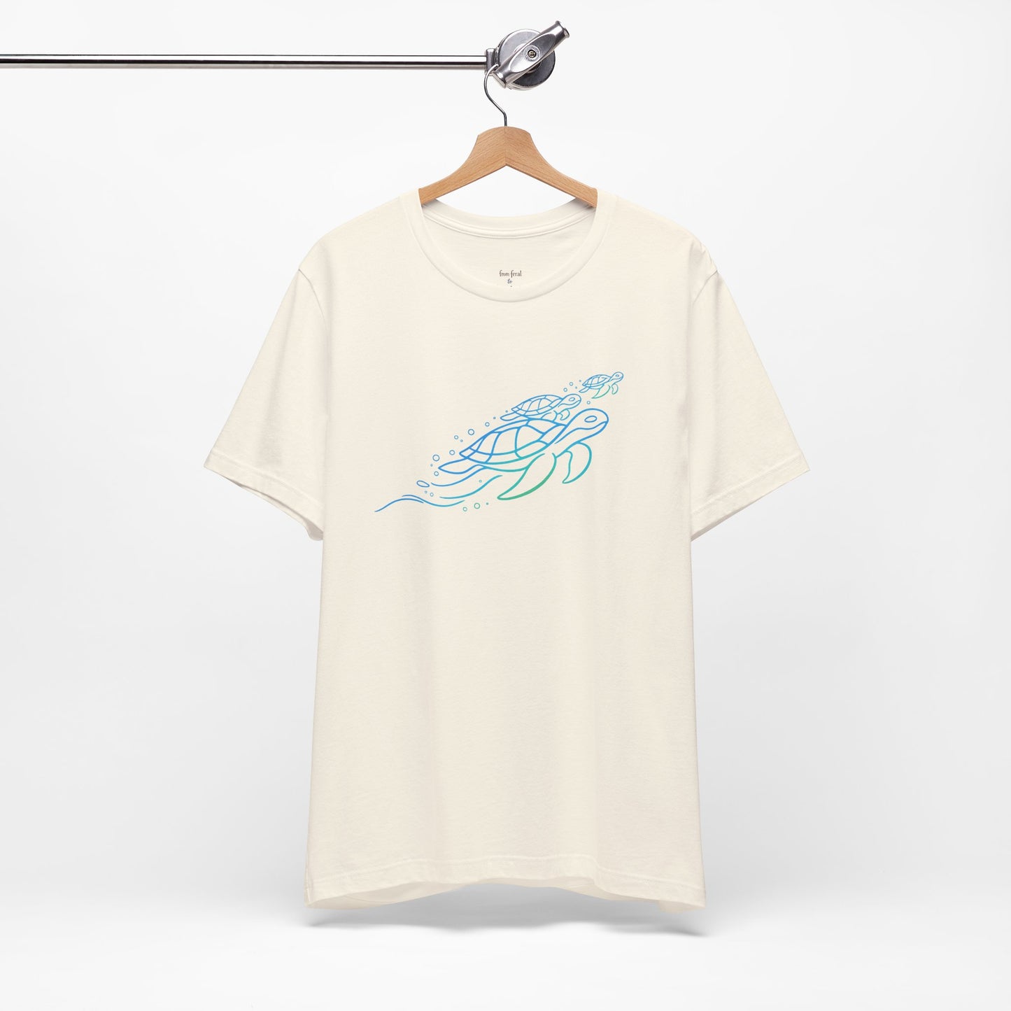 Sea Turtles | Wild Lines T-Shirt